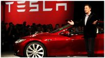 Tesla Car: ప్రాణాలు కాపాడిన టెస్లా కార్.. బుల్లెట్ దాడిని తట్టుకుని.. ఎలాన్ మస్క్ రియాక్షన్.. 