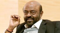 అంబానీ, అదానీలను వెనక్కునెట్టిన HCL శివ్ నాడార్.. డబ్బు, బిజినెస్‌లో కాదు గానీ..