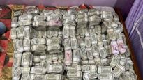 IT Raids: ఆల్కహాల్ డిస్టిలరీపై ఐటీ దాడులు.. బయటపడ్డ డబ్బు కట్టలు..