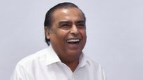 Ambani News: అంబానీ చేతికి ఆ మీడియా సంస్థ వాటాలు.. అప్పర్ సర్క్యూట్లో స్టాక్ లాక్..