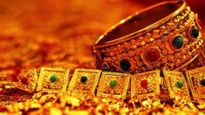 Gold Rate: రంకెలు వేస్తున్న బంగారం ధరలు.. నేడు రూ.3,800 పెరగటంతో..