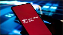 IDFC First Bank: సోమవారం కుప్పకూలనున్న ఐడీఎఫ్‌సీ స్టాక్.. తలకిందులైన లాభాలు