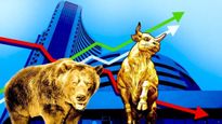 Stock Market: మార్కెట్లో బ్యాటింగ్ చేస్తున్న బేర్స్.. సెన్సెక్స్-నిఫ్టీ క్రాష్.. రూ.8 లక్షల కోట్లు లాస్