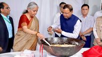 Budget 2024: ఢిల్లీలో హల్వా వేడుక.. పాల్గొన్న ఆర్థిక మంత్రి.. 