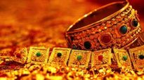 Gold Price Today: మహిళలకు శుభవార్త.. తగ్గిన బంగారం ధర..!