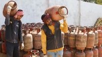 LPG price: సామాన్యుడిపై బాదుడే.. మరోసారి పెరిగిన గ్యాస్ సిలిండర్లు ధర.. ఏ నగరంలో ఎంత ఏంటంటే.. 