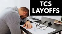 TCS లేఆప్స్‌తో ఐటీ రంగం విలవిల..కుప్పకూలిన టెక్ షేర్లు..ఏఐ ఎంత పని చేసిందంటే..