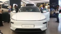 TESLA కాదు TAX-LA.. భారత్‌లో దుమారం రేపుతున్న టెస్లా వై మోడల్ కారుపై రూ.29 లక్షల పన్ను