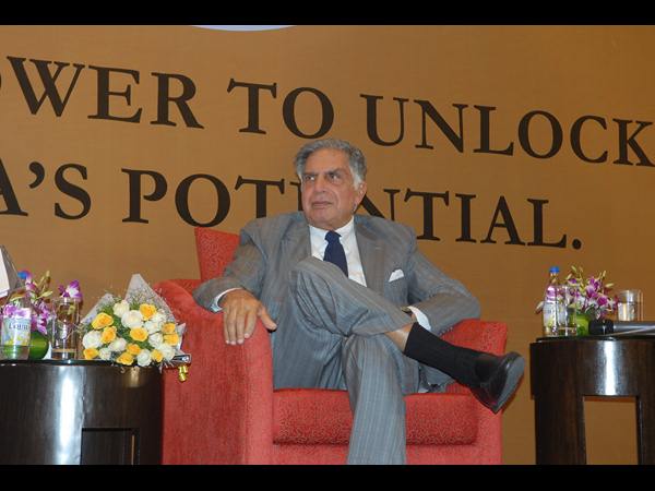 కార్యక్రమంలో రతన్ టాటా