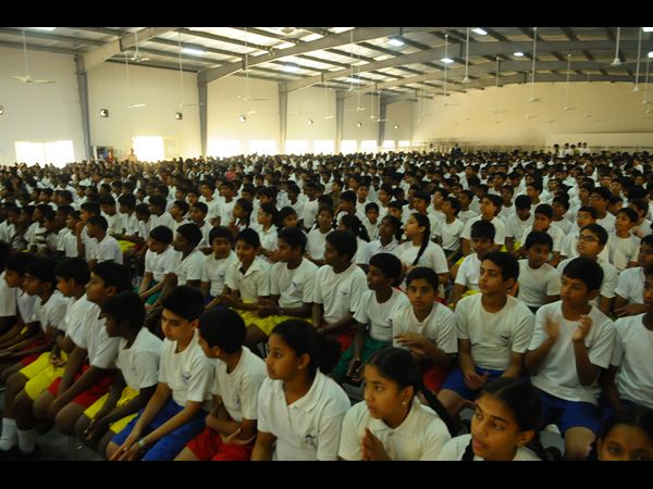 హెచ్‌పిఎస్ విద్యార్థులు