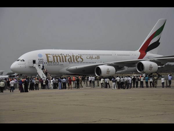 ఏమిరేట్స్ విమానం