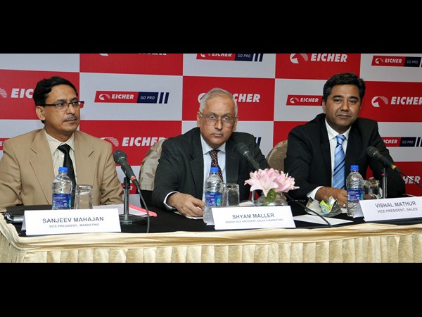 వివరాలు వెల్లఢిస్తూ..