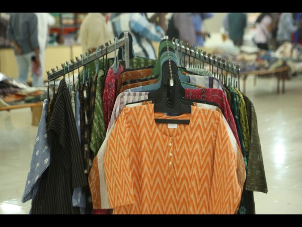 ఇకత్ ఆర్ట్ మేళా ఇకత్ ఆర్ట్ మేళా