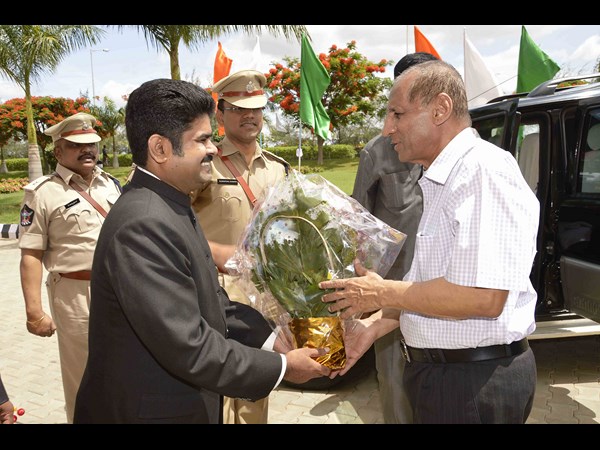 గవర్నర్ నర్సింహన్