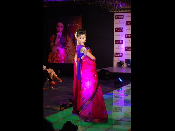 సాంప్రదాయ సోయగాలు