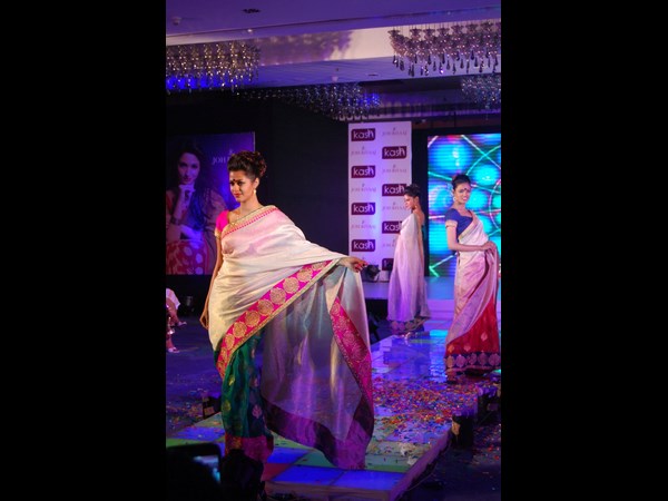 సాంప్రదాయ సోయగాలు