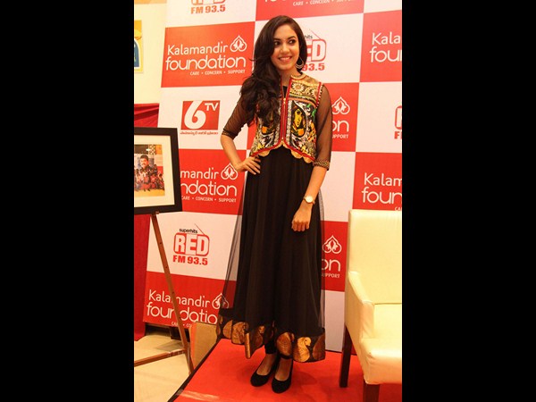 తారల సందడి