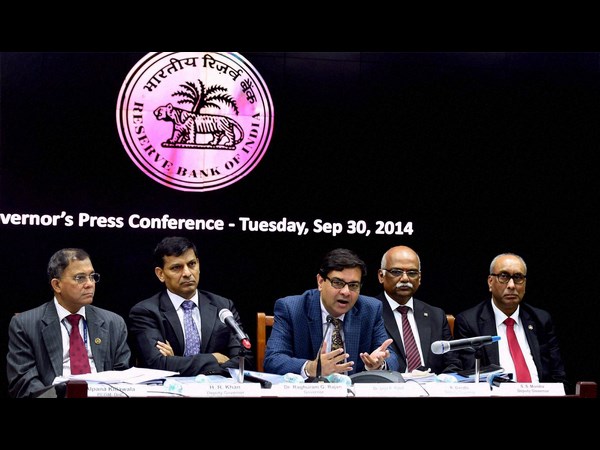  వడ్డీ రేట్లను యథాతథంగా ఉంచిన ఆర్‌బీఐ
