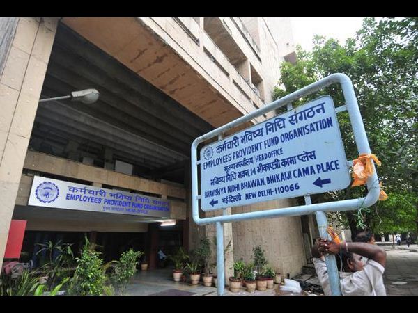  16 నుంచి పీఎఫ్ ఖాతాల వివరాలు ఆన్‌‌లైన్‌లో