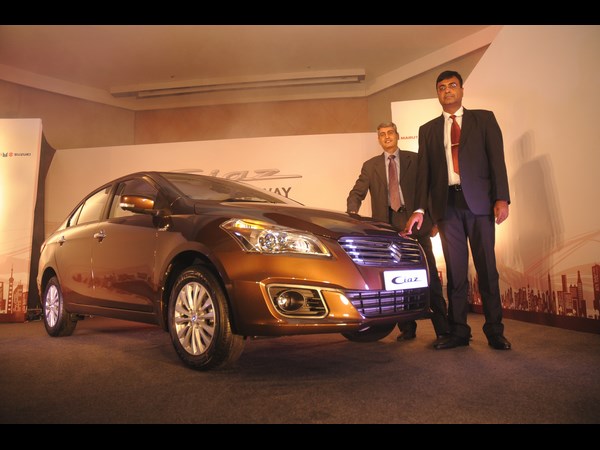 సియాజ్ కారు