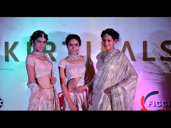 జువెల్లరీ షో జువెల్లరీ షో