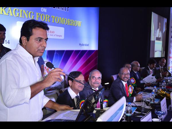 హైదరాబాద్ సమీపంలో పుడ్ ప్రాసెసింగ్ పార్కు: కేటీఆర్ 