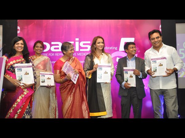 పాపతో కేటీఆర్.. మంచు లక్ష్మి ముచ్చట్లు 