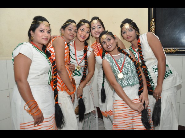  హామ్స్‌టెక్ ఫ్యాషన్‌లో అదరగొట్టిన అమ్మాయిలు