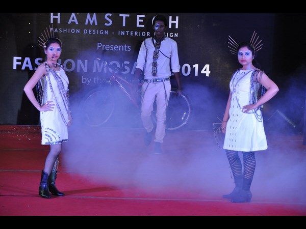 హామ్స్‌టెక్ ఫ్యాషన్‌లో అదరగొట్టిన అమ్మాయిలు