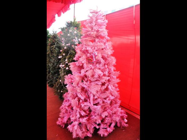 ఊపందుకున్న షాపింగ్ కాంప్లెక్స్‌ల హడావుడి