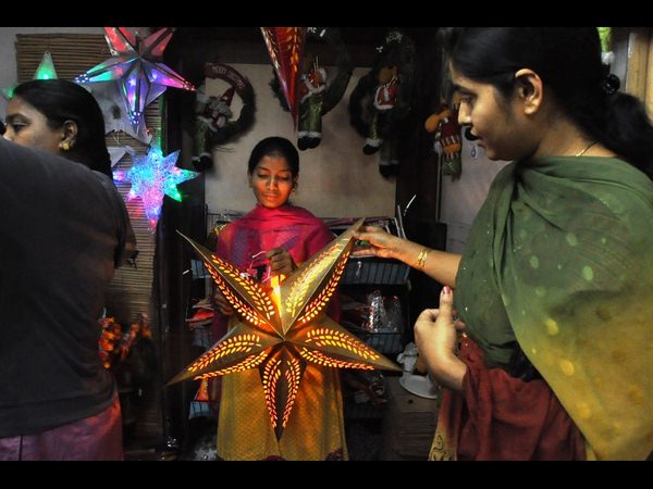  ఊపందుకున్న షాపింగ్ కాంప్లెక్స్‌ల హడావుడి