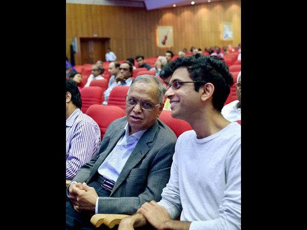 సిక్కాపై మూర్తి ప్రశంసలు: 'మళ్లీ మీరే రండి'