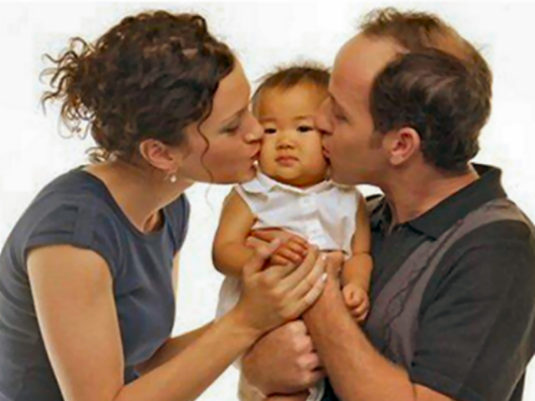  ఫ్లిప్‌కార్ట్ ఆఫర్: పిల్లలను దత్తత తీసుకుంటే 50వేల భత్యం