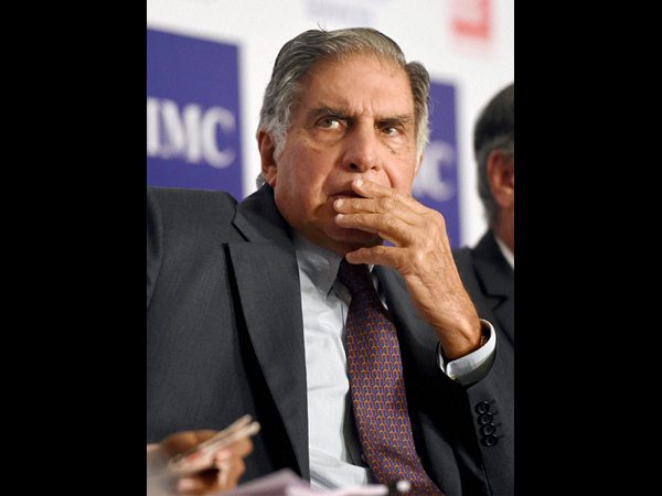  ఇన్వెస్టర్లతో సైరస్ మిస్త్రీ ఎందుకు బాధపడుతున్నానని చెప్పారు?