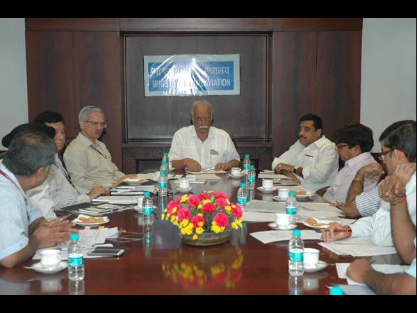  విమాన ప్రయాణం మరింత భారం: టికెట్‌పై 2 శాతం సుంకం 