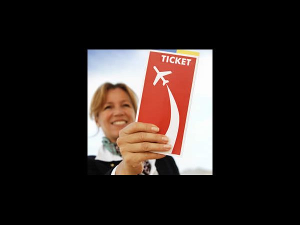 విమాన ప్రయాణం మరింత భారం: టికెట్‌పై 2 శాతం సుంకం 