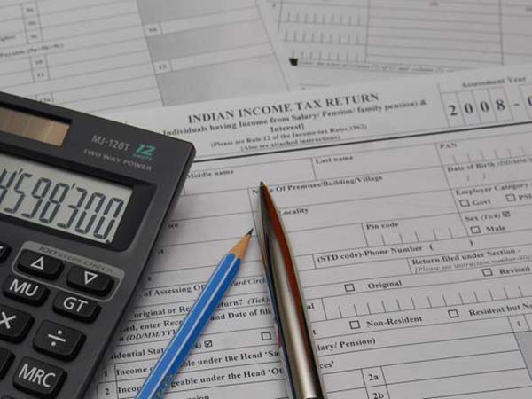 వారం రోజుల్లో ట్యాక్స్ రిఫండ్: ఆధార్ వల్లే