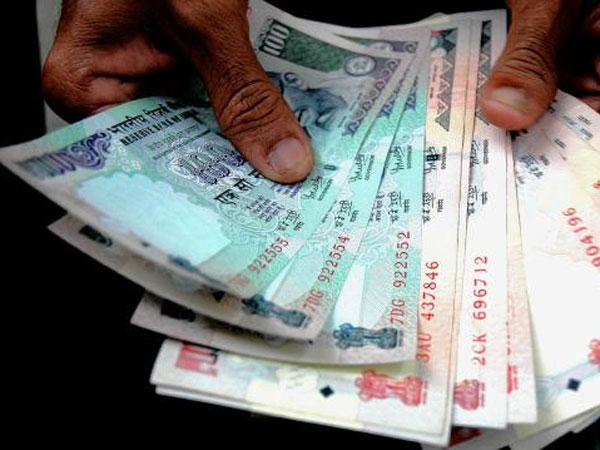  సర్వే: యువతలో పొదుపు తక్కువ, ఖర్చు ఎక్కువ