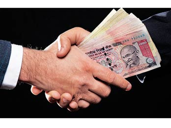 6. బ్యాంకు నోట్ల మాఫియా