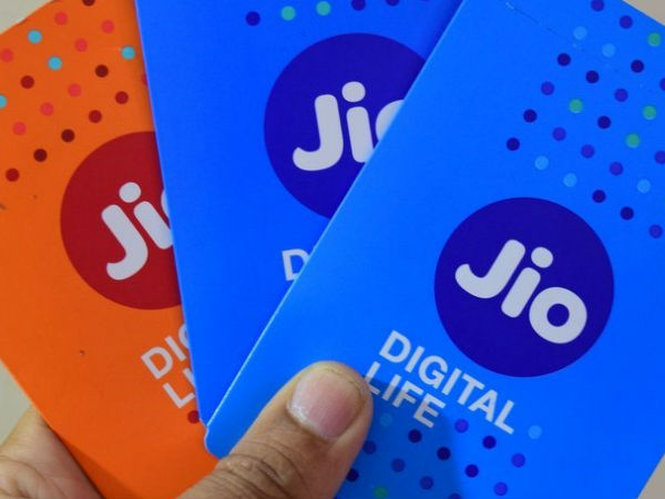 ప్ర‌తి నెలా 3జీబీ ఉచిత డేటా