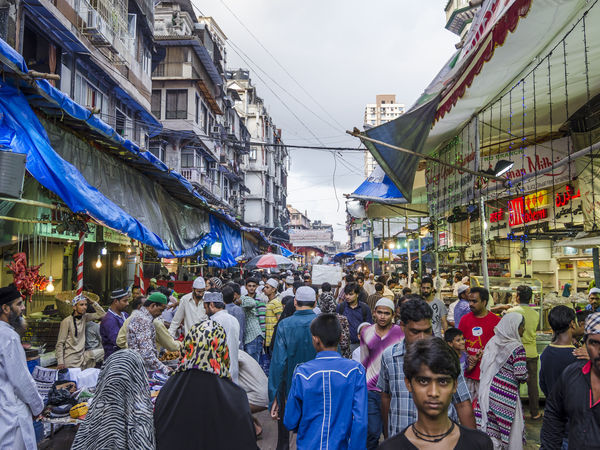 ప్ర‌తిభ‌ను ఆక‌ట్టుకోవ‌డంలో ఆర్థిక రాజ‌ధాని ముంబ‌యికి చోటు