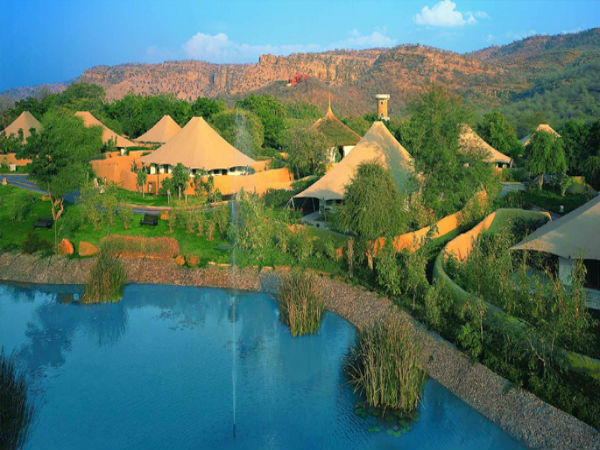 12. ది ఒబెరాయ్ వ‌న్య‌విలాస్ ర‌ణ‌థంబోర్‌