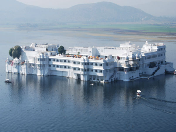  రెస్టారెంట్లు, ధాబాలు