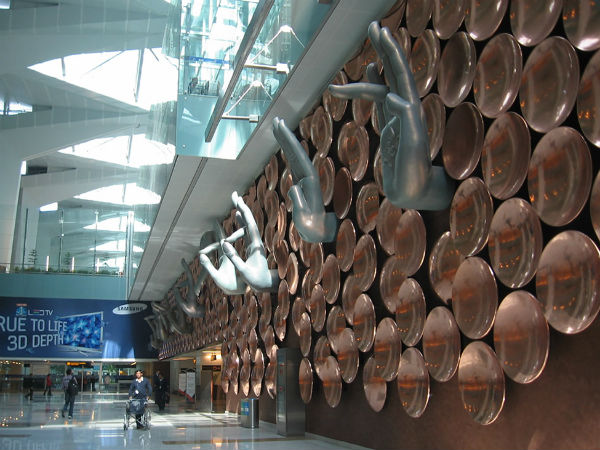 8. శంషాబాద్ అంతర్జాతీయ విమానశ్ర‌యం