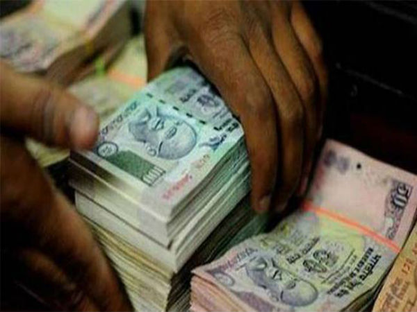 పందెం డబ్బు వసూళ్లు: