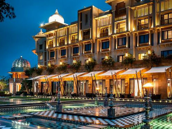 10. లీలా కెమ్పిన్స్కి ప్యాలెస్, ఉదయపూర్ 10. లీలా కెమ్పిన్స్కి ప్యాలెస్, ఉదయపూర్