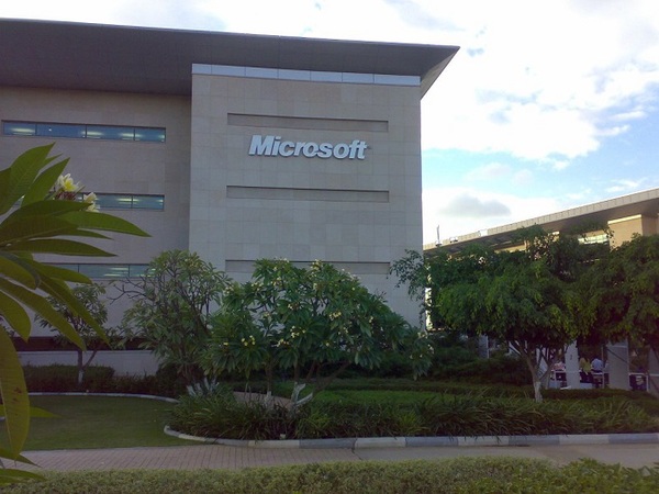 హైదరాబాద్ లో మైక్రోసాఫ్ట్: