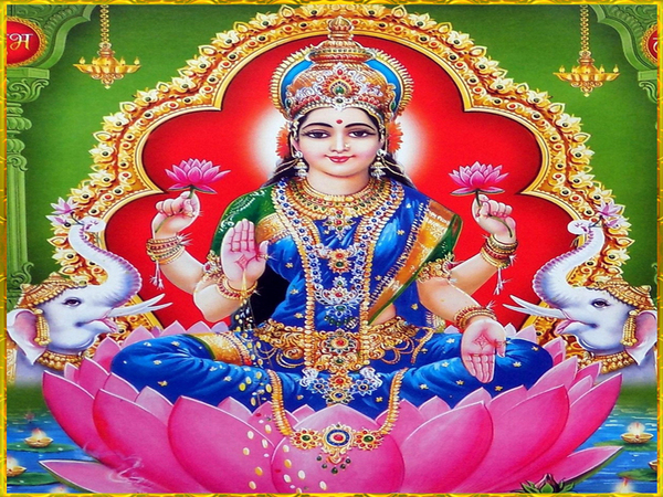 ఇంట్లోనే లక్ష్మి దేవిని ఇంట్లోనే లక్ష్మి దేవిని