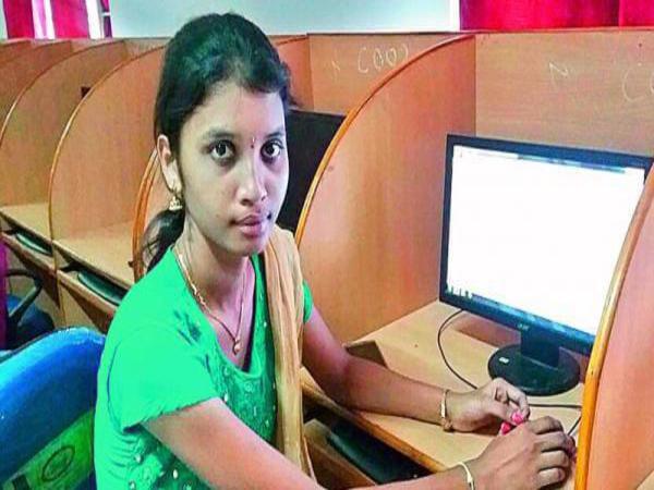 రజిత కందిమళ్ల 