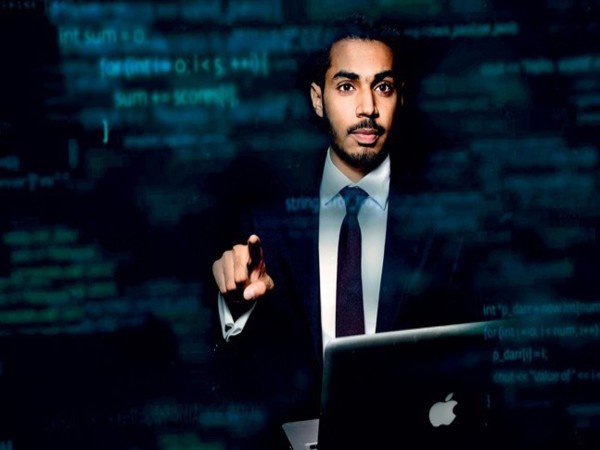  దేశవిదేశాలలో ఎన్నో ఉపన్యాసాలు